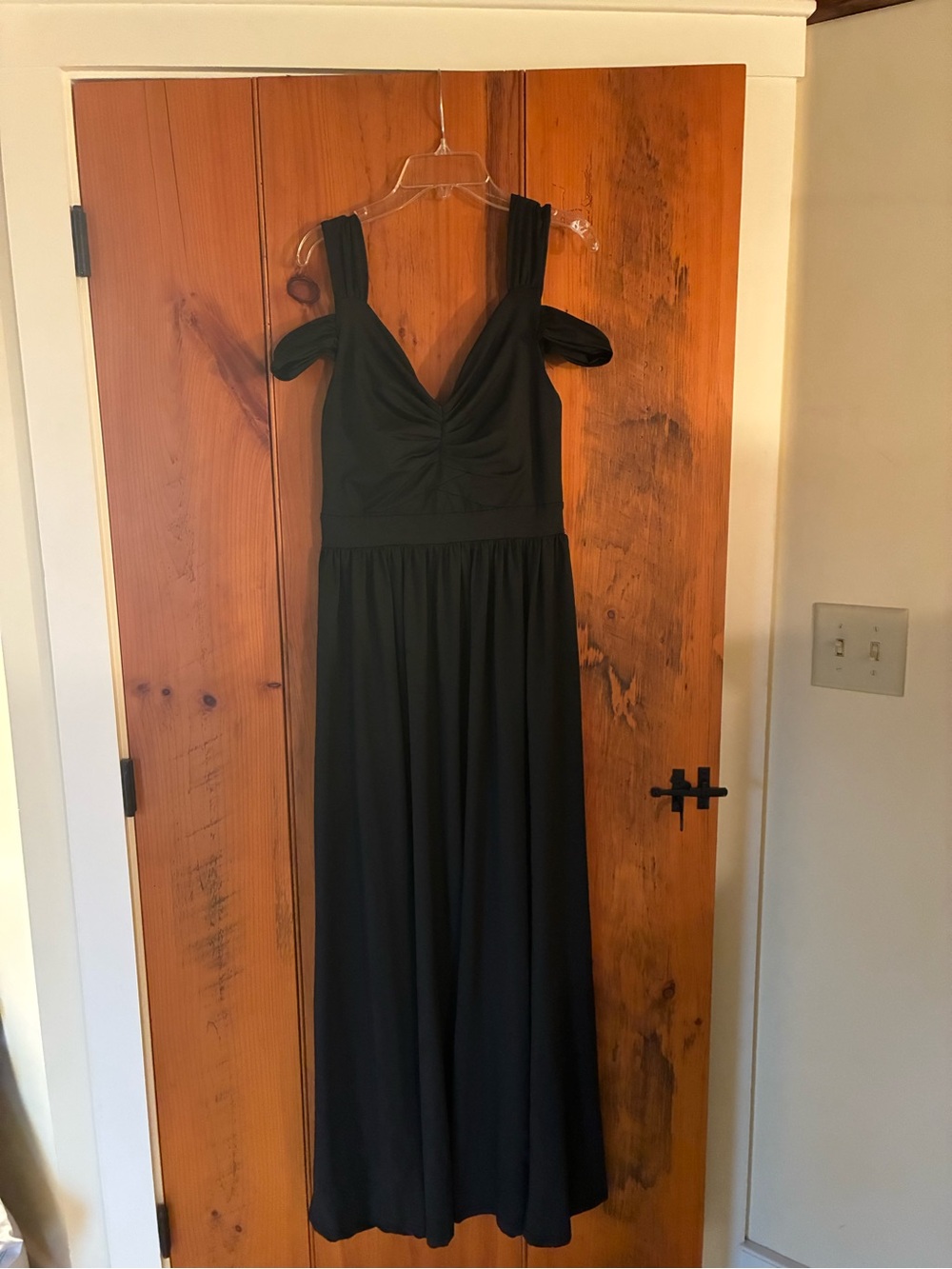 Elegant Black Maxi Dress with Ruched Bodice